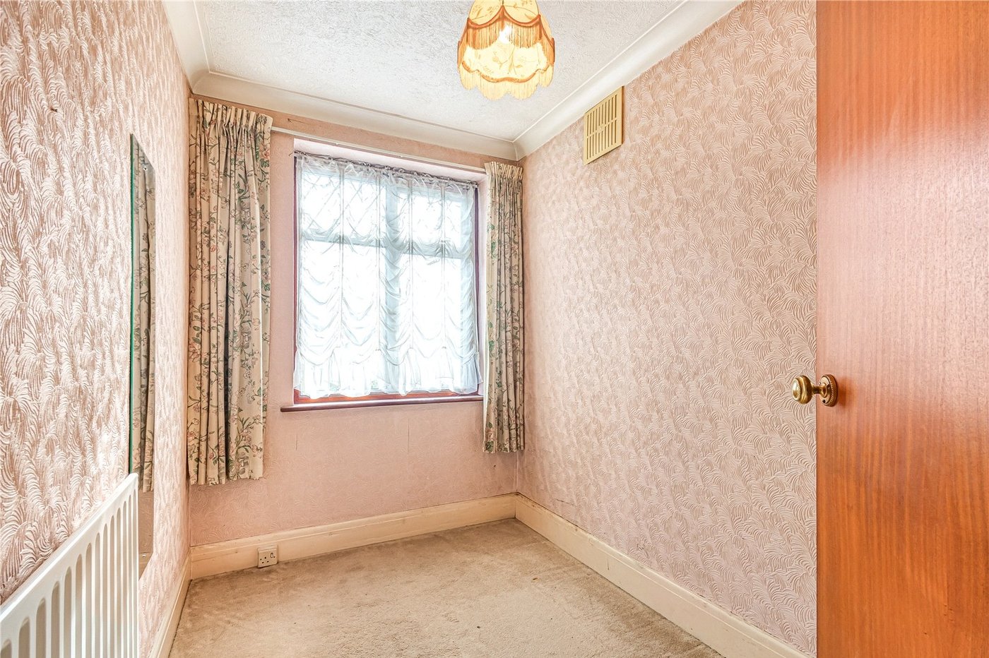 3 bedroom house for sale in Welling | Robinson Jackson