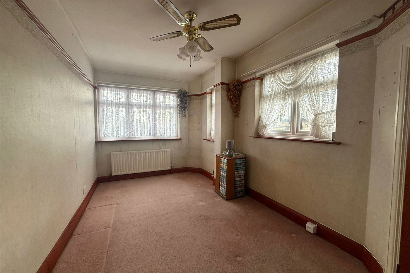 3 bedroom house for sale in Old Watling Street | Robinson Michael & Jackson