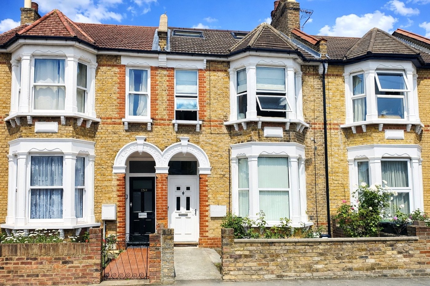 2 bedroom property for sale in Catford | Robinson Jackson