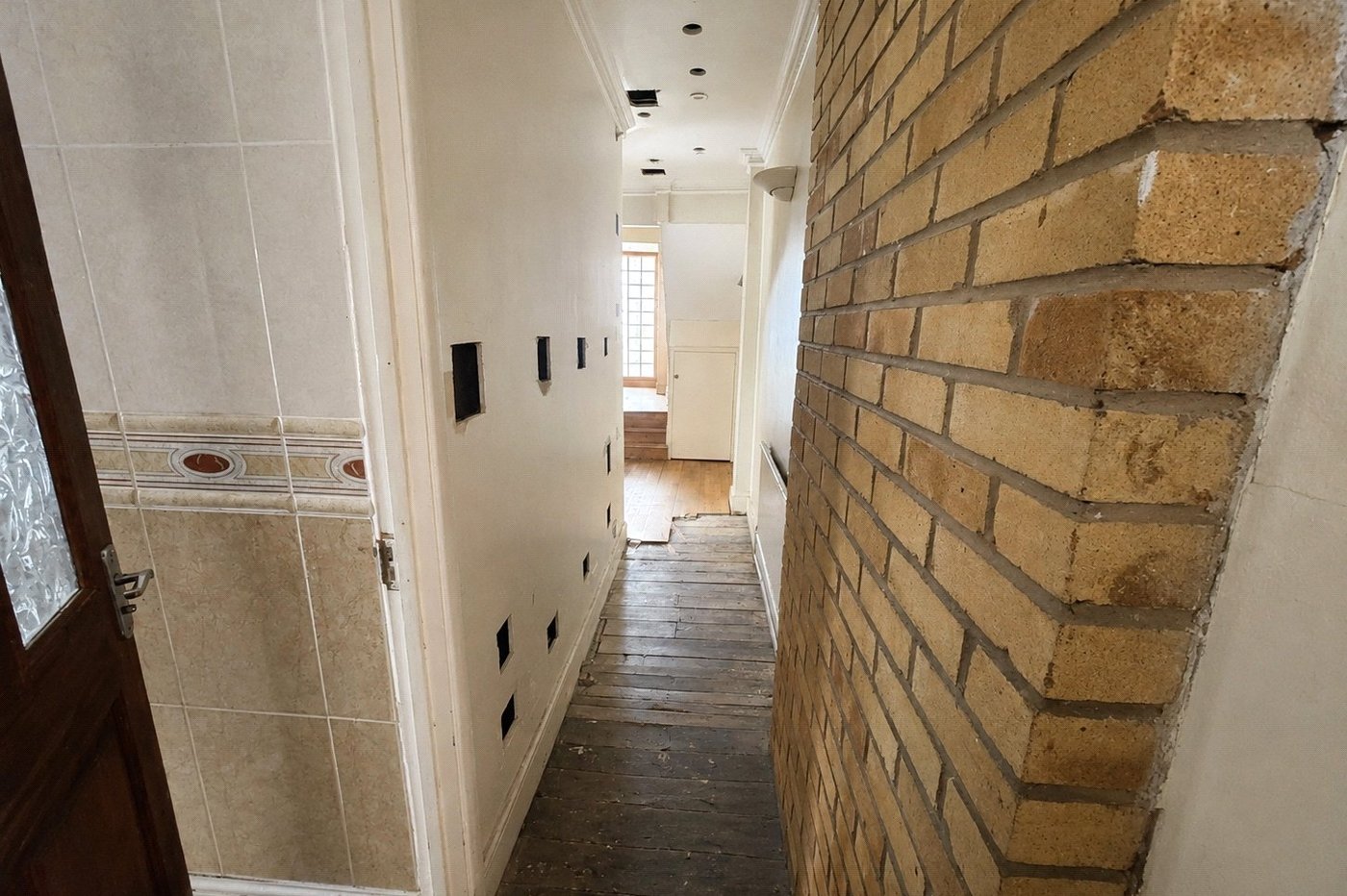 2 bedroom property for sale in London | Robinson Jackson
