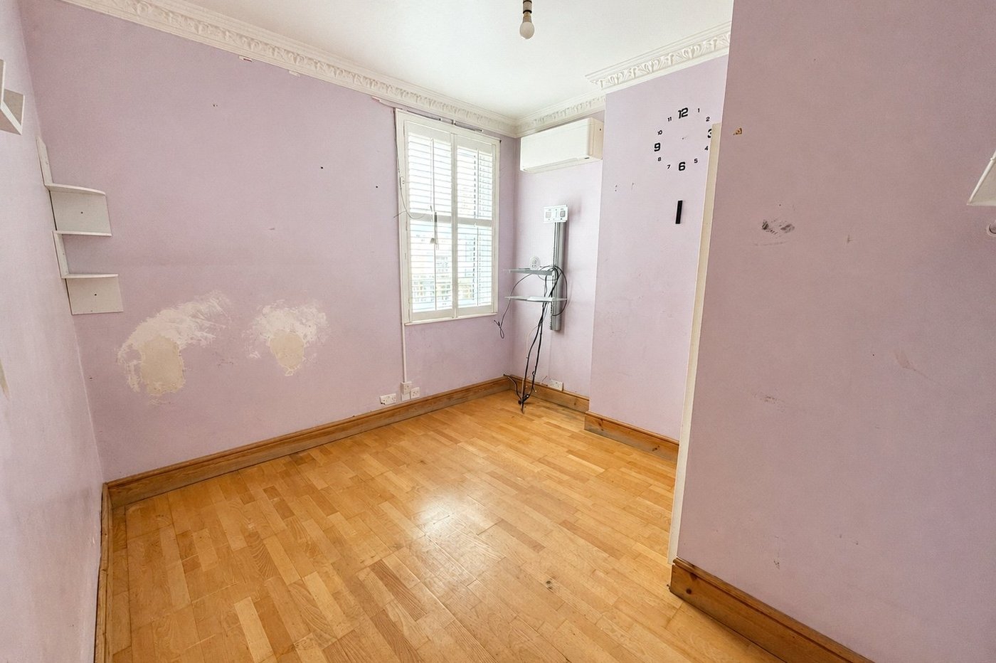 2 bedroom property for sale in London | Robinson Jackson