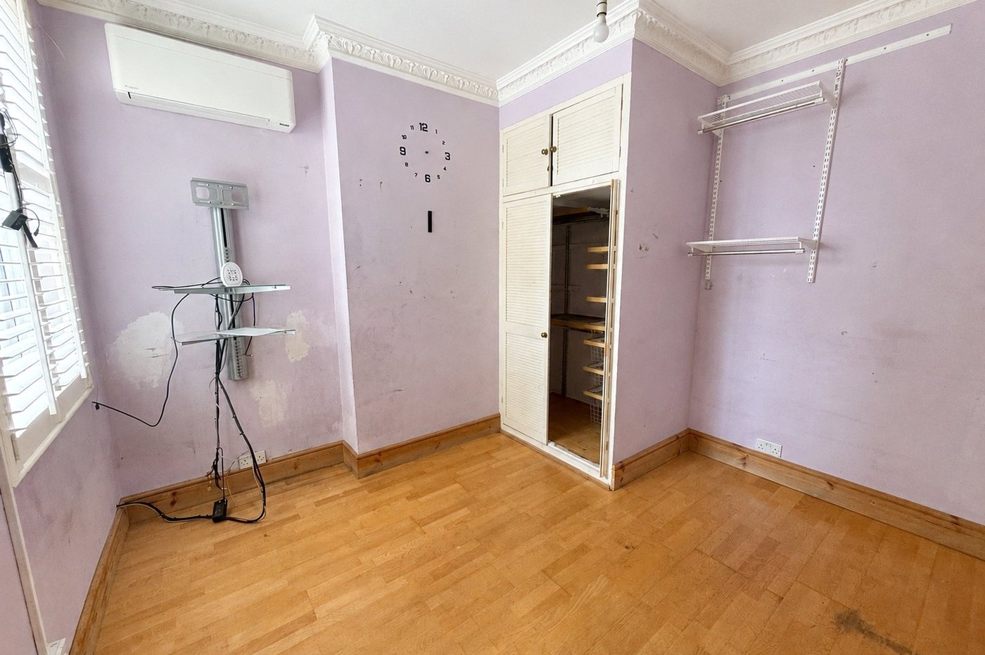 2 bedroom property for sale in London | Robinson Jackson