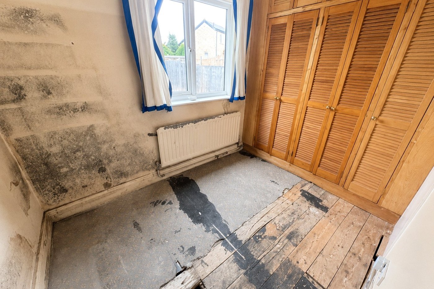 2 bedroom property for sale in London | Robinson Jackson