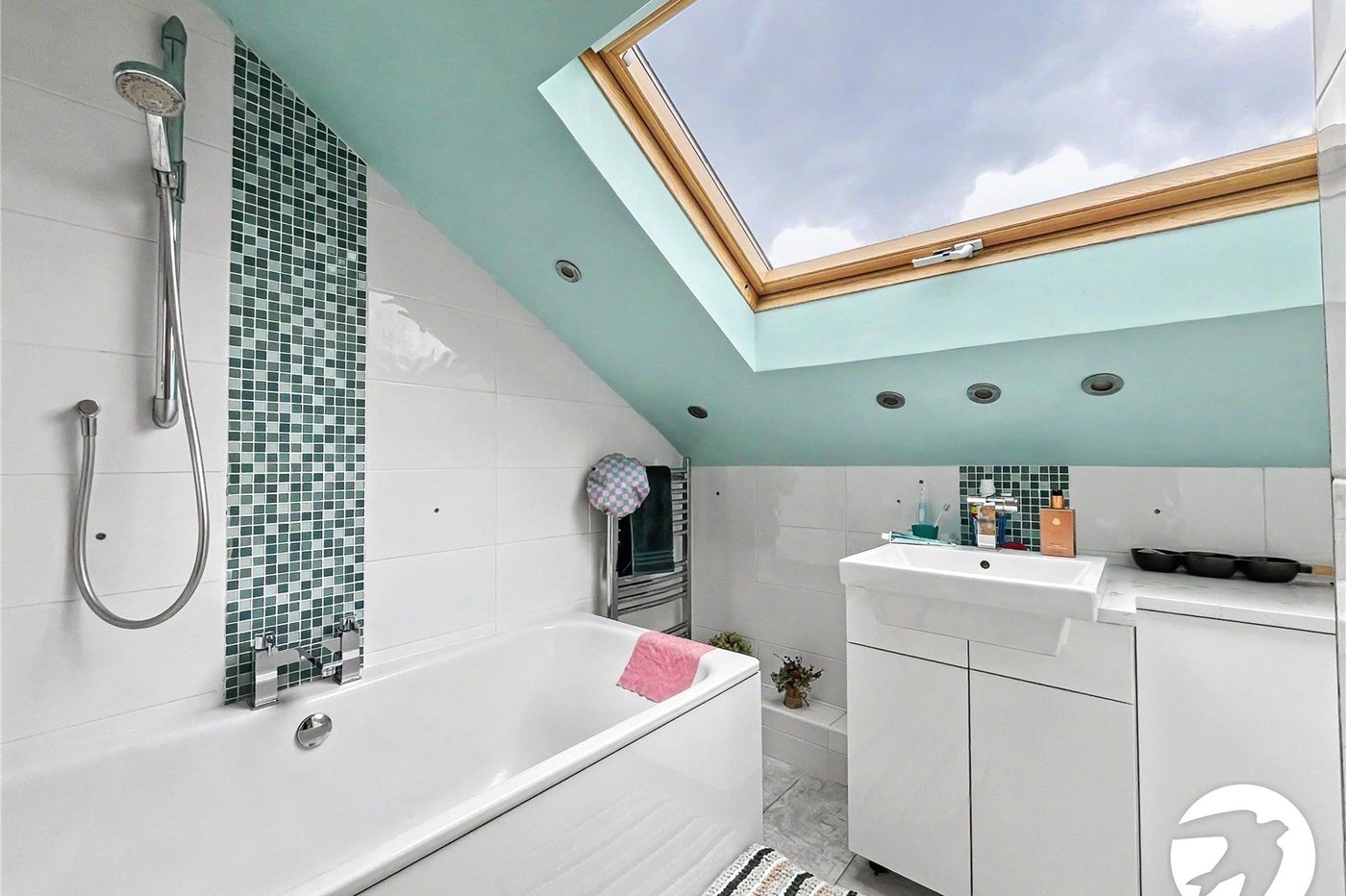 3 bedroom bungalow for sale in Walderslade | Robinson Michael & Jackson