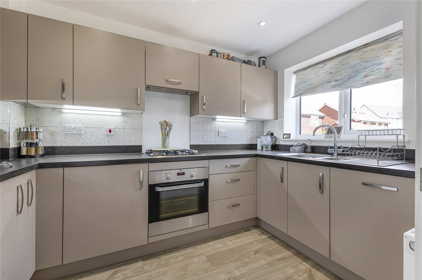 2 bedroom house for sale in Hoo | Robinson Michael & Jackson