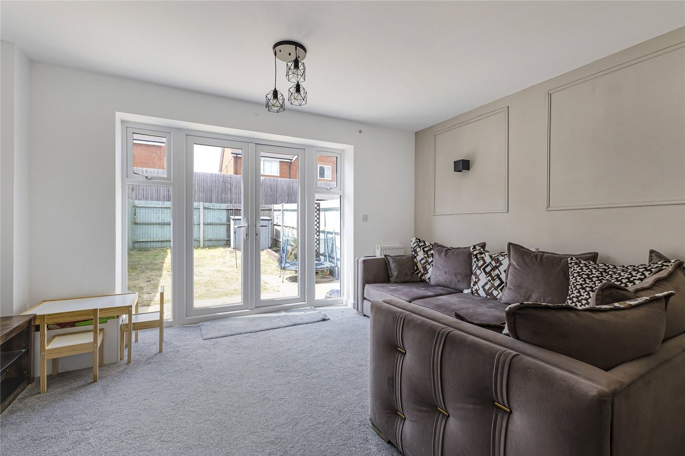 2 bedroom house for sale in Hoo | Robinson Michael & Jackson