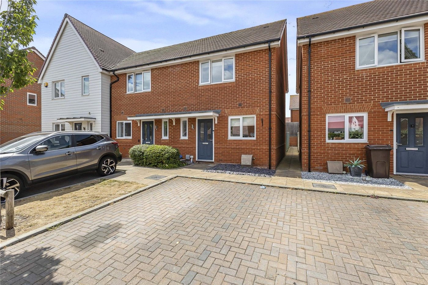 2 bedroom house for sale in Hoo | Robinson Michael & Jackson