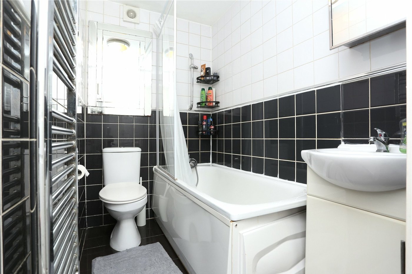 2 bedroom property for sale in Catford | Robinson Jackson