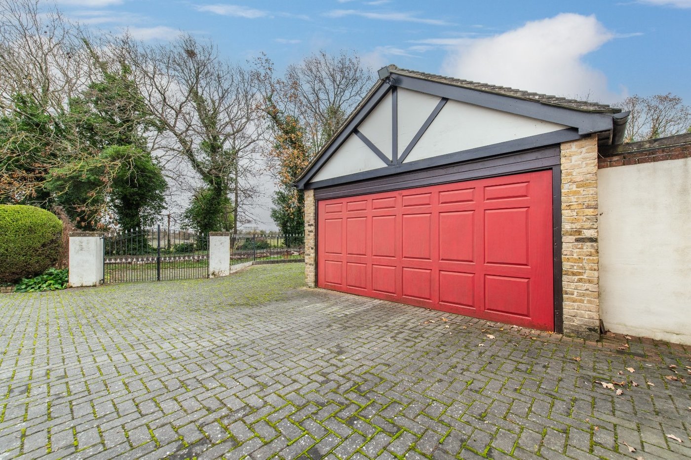 house for sale in New Barn, Kent, DA3 Robinson Michael & Jackson