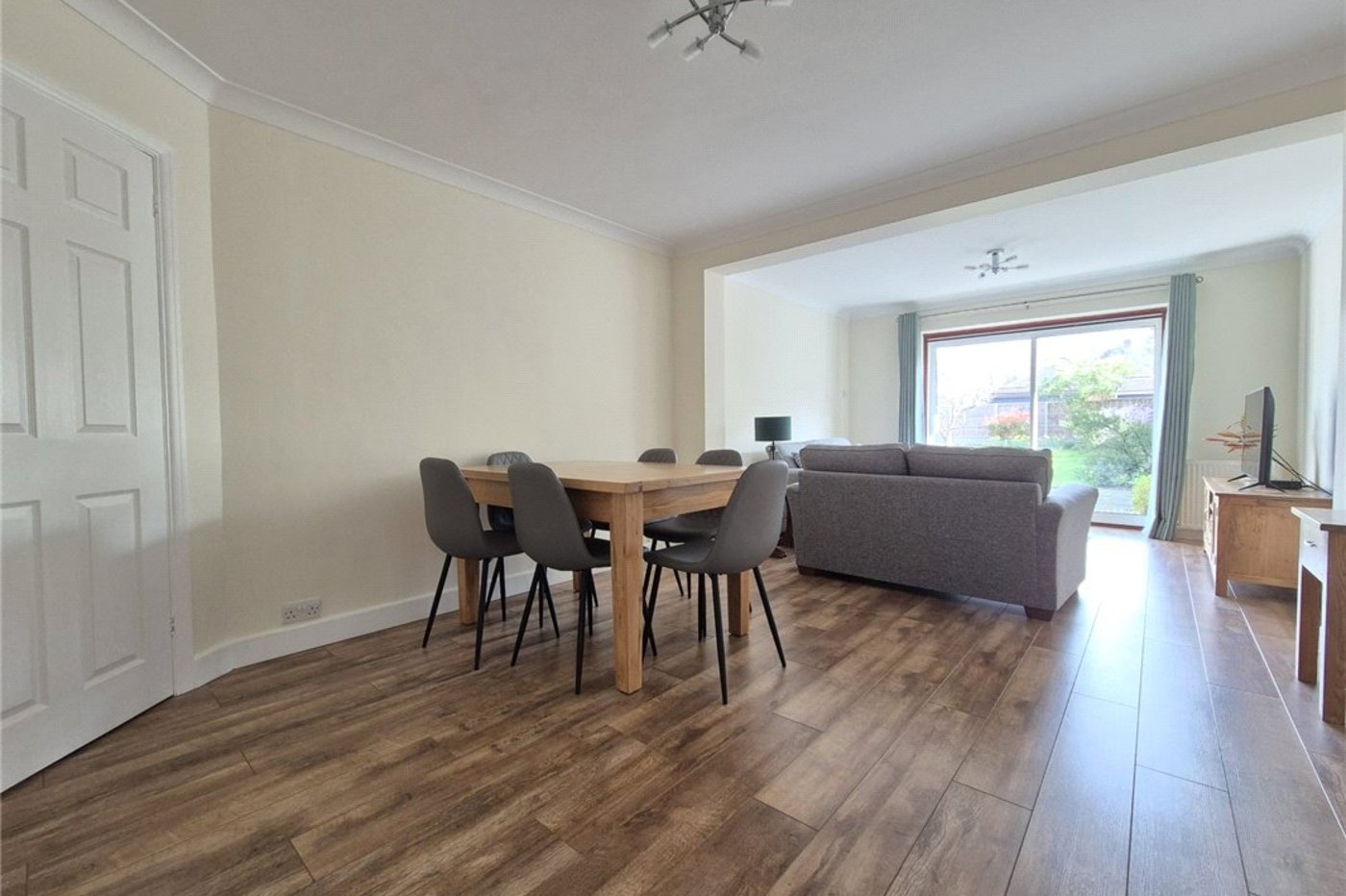 2 bedroom bungalow for sale in South Orpington | Robinson Jackson