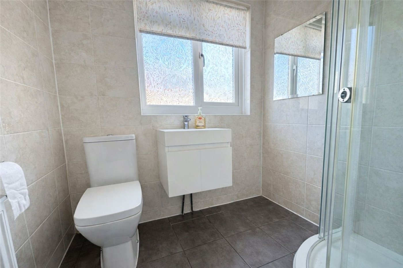 2 bedroom bungalow for sale in South Orpington | Robinson Jackson