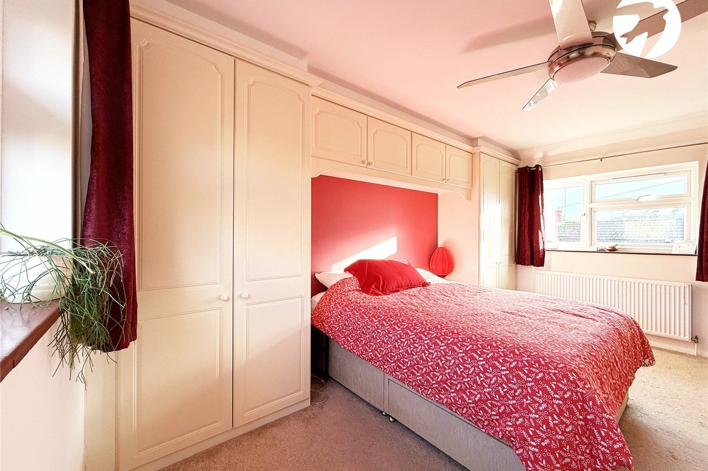 2 bedroom house for sale in Hextable | Robinson Jackson