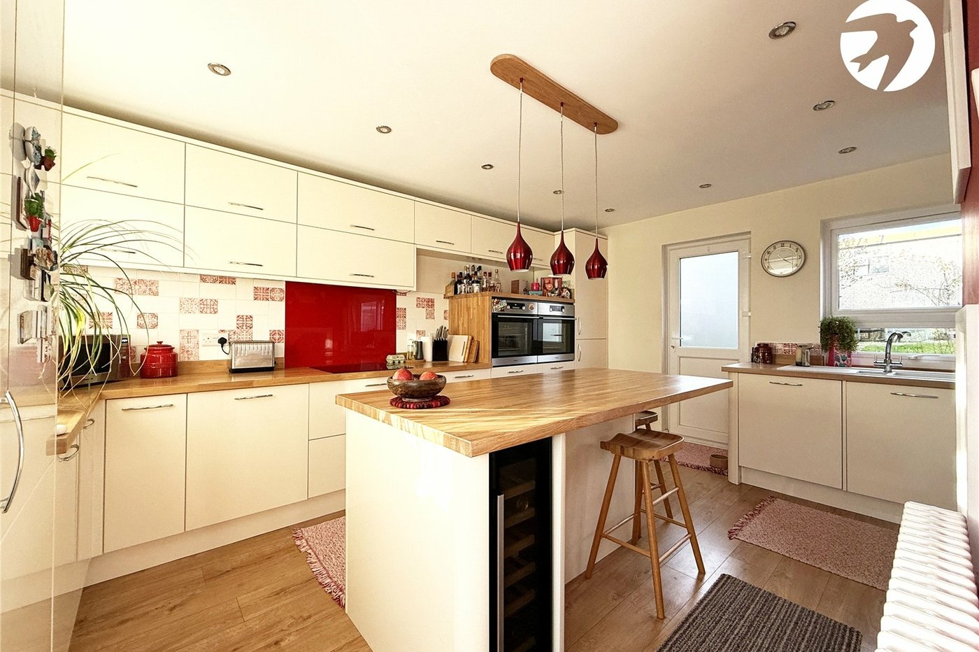 2 bedroom house for sale in Hextable | Robinson Jackson