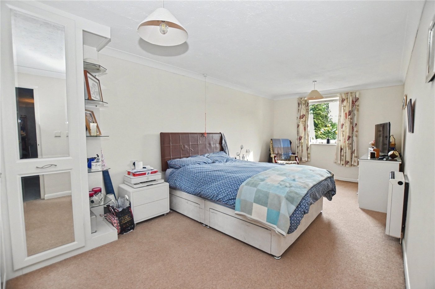 2 bedroom property for sale in  | Robinson Jackson