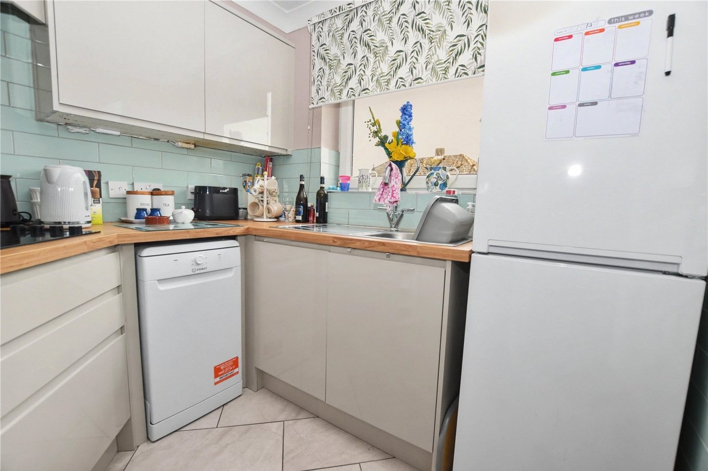 2 bedroom property for sale in  | Robinson Jackson