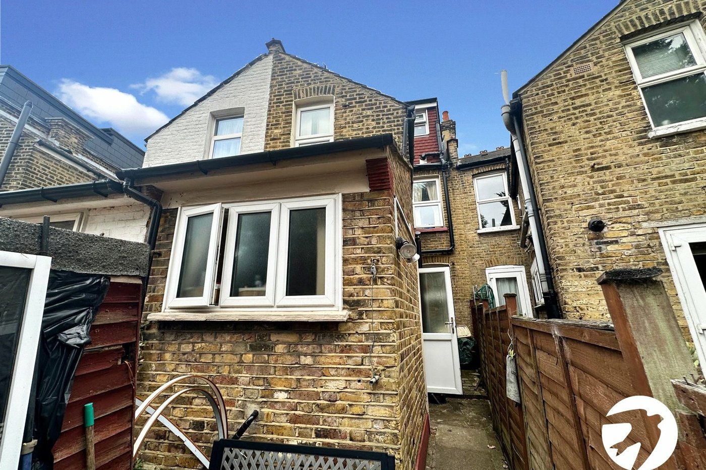 4 bedroom house for sale in London | Robinson Jackson