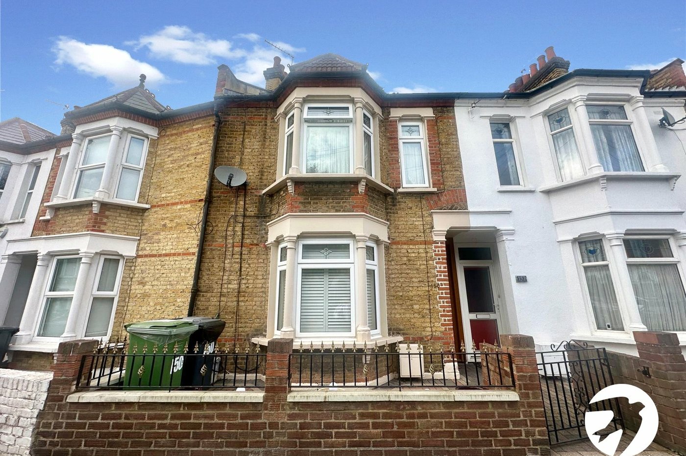 4 bedroom house for sale in London | Robinson Jackson