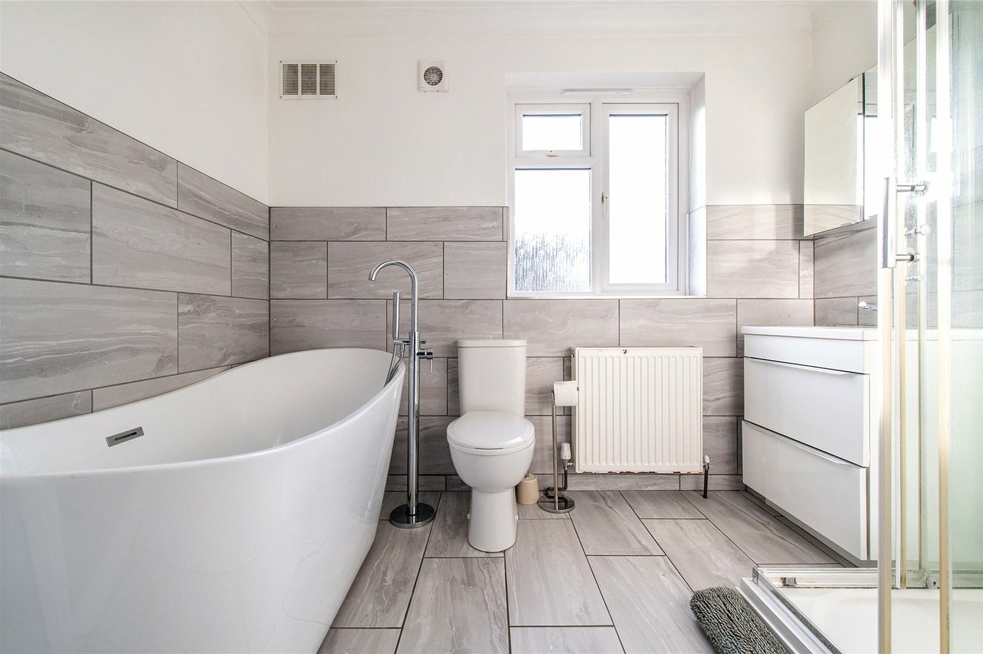 4 bedroom house for sale in Gravesend | Robinson Michael & Jackson