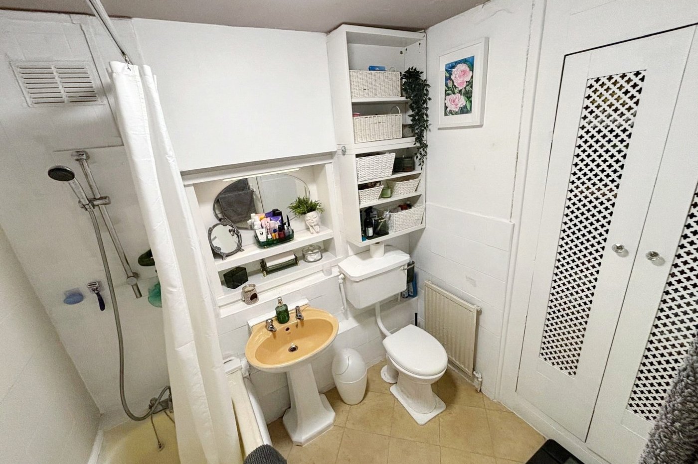 3 bedroom bungalow for sale in Bexley | Robinson Jackson