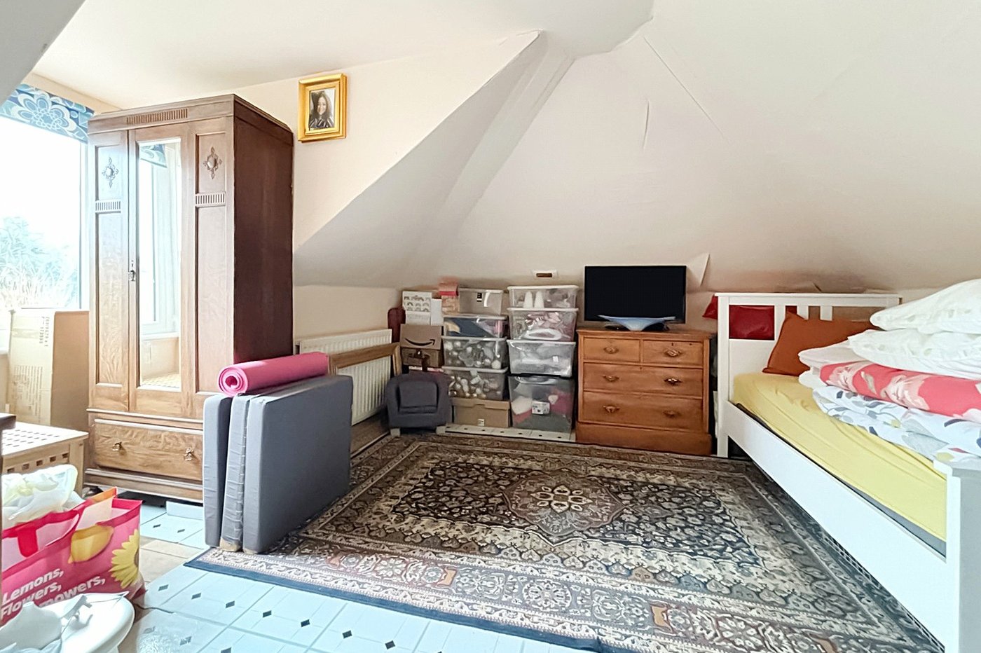 3 bedroom bungalow for sale in Bexley | Robinson Jackson