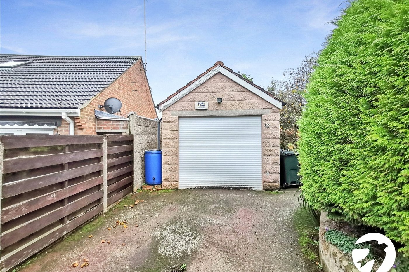3 bedroom bungalow for sale in Dartford | Robinson Jackson
