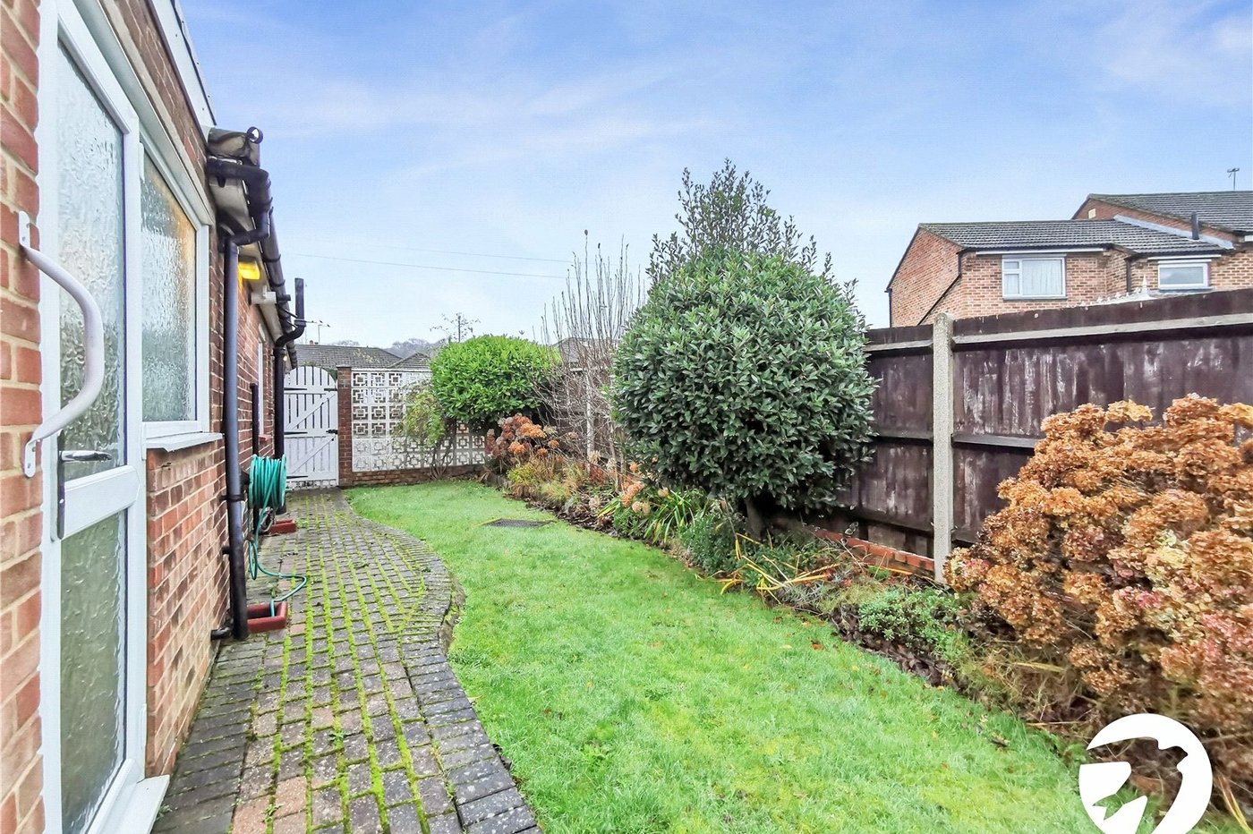 3 bedroom bungalow for sale in Dartford | Robinson Jackson