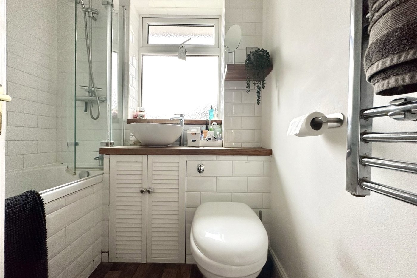 house for sale in Greenhithe, Kent, DA9 Robinson Jackson