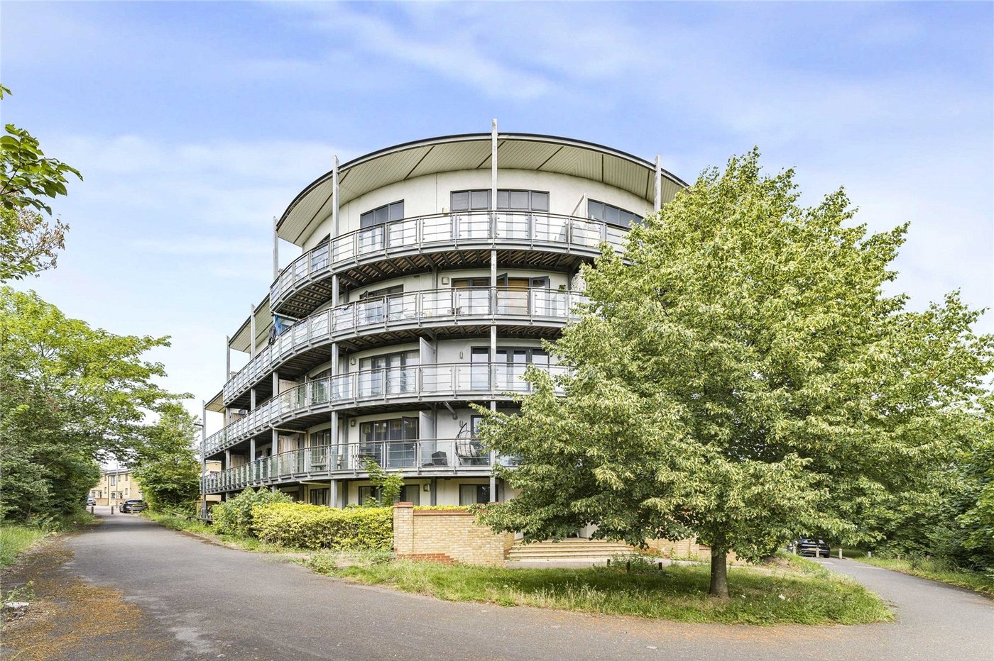 2 bedroom property for sale in Greenhithe | Robinson Jackson