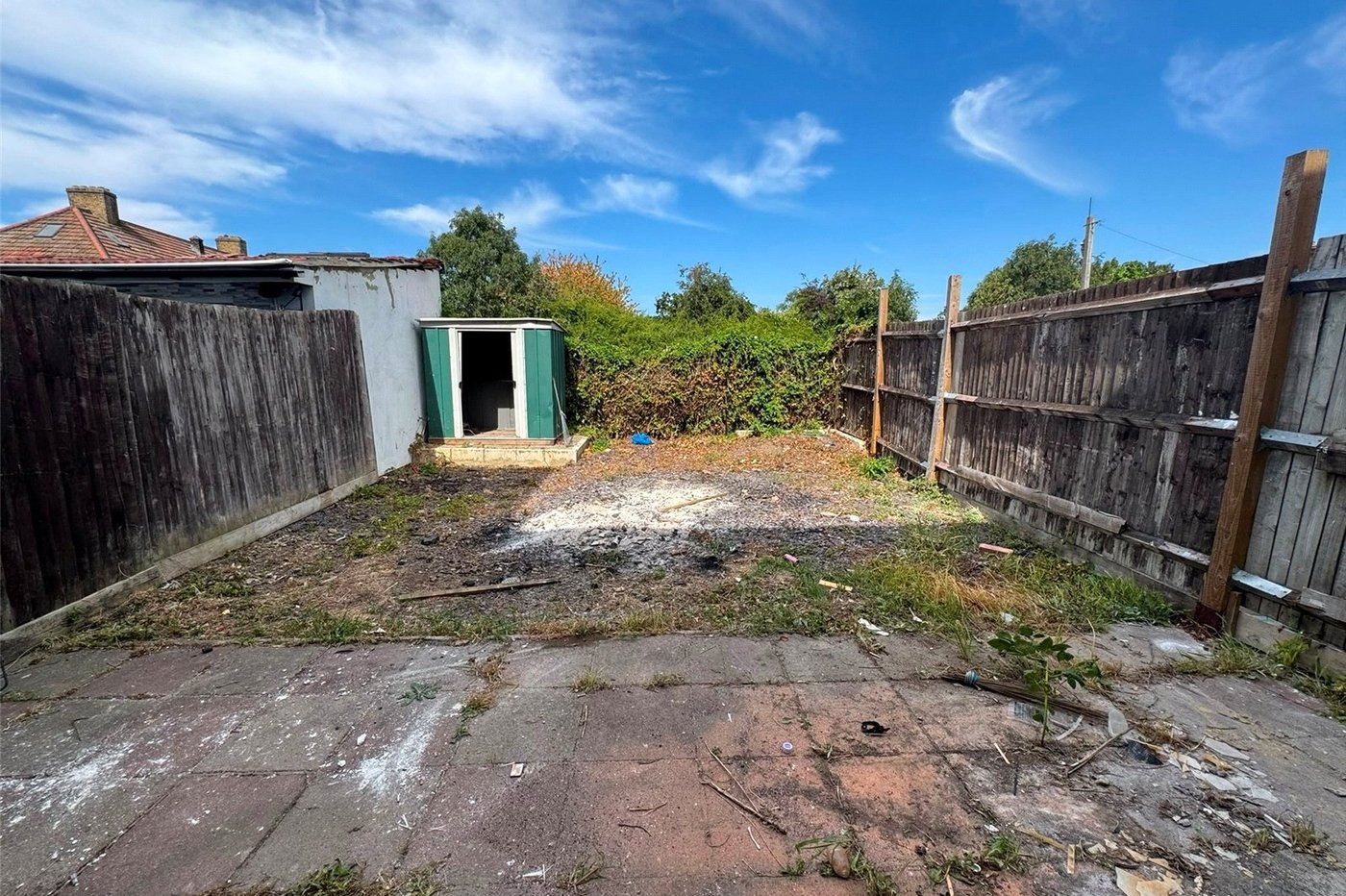 3 bedroom house for sale in London | Robinson Jackson