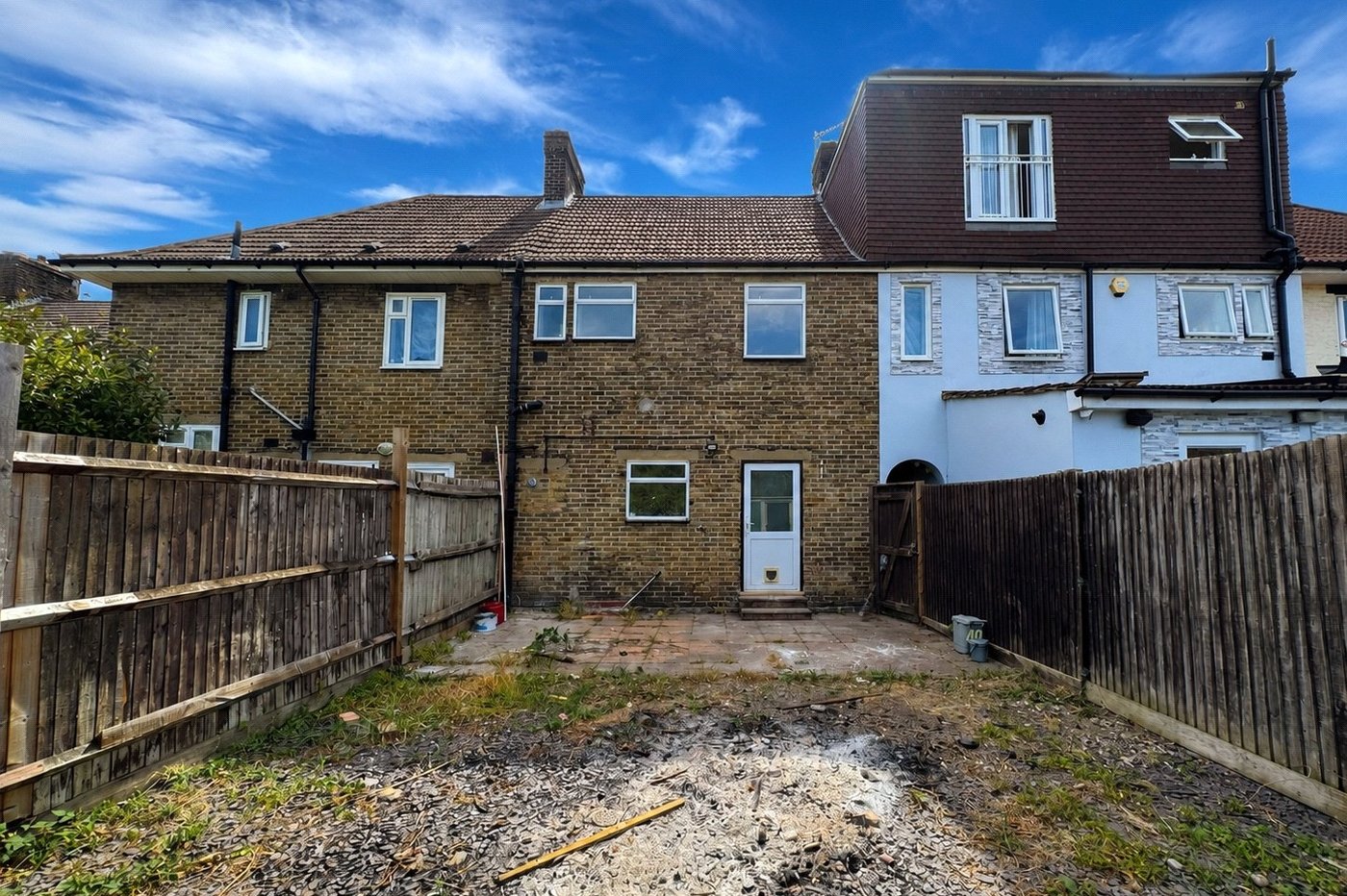 3 bedroom house for sale in London | Robinson Jackson