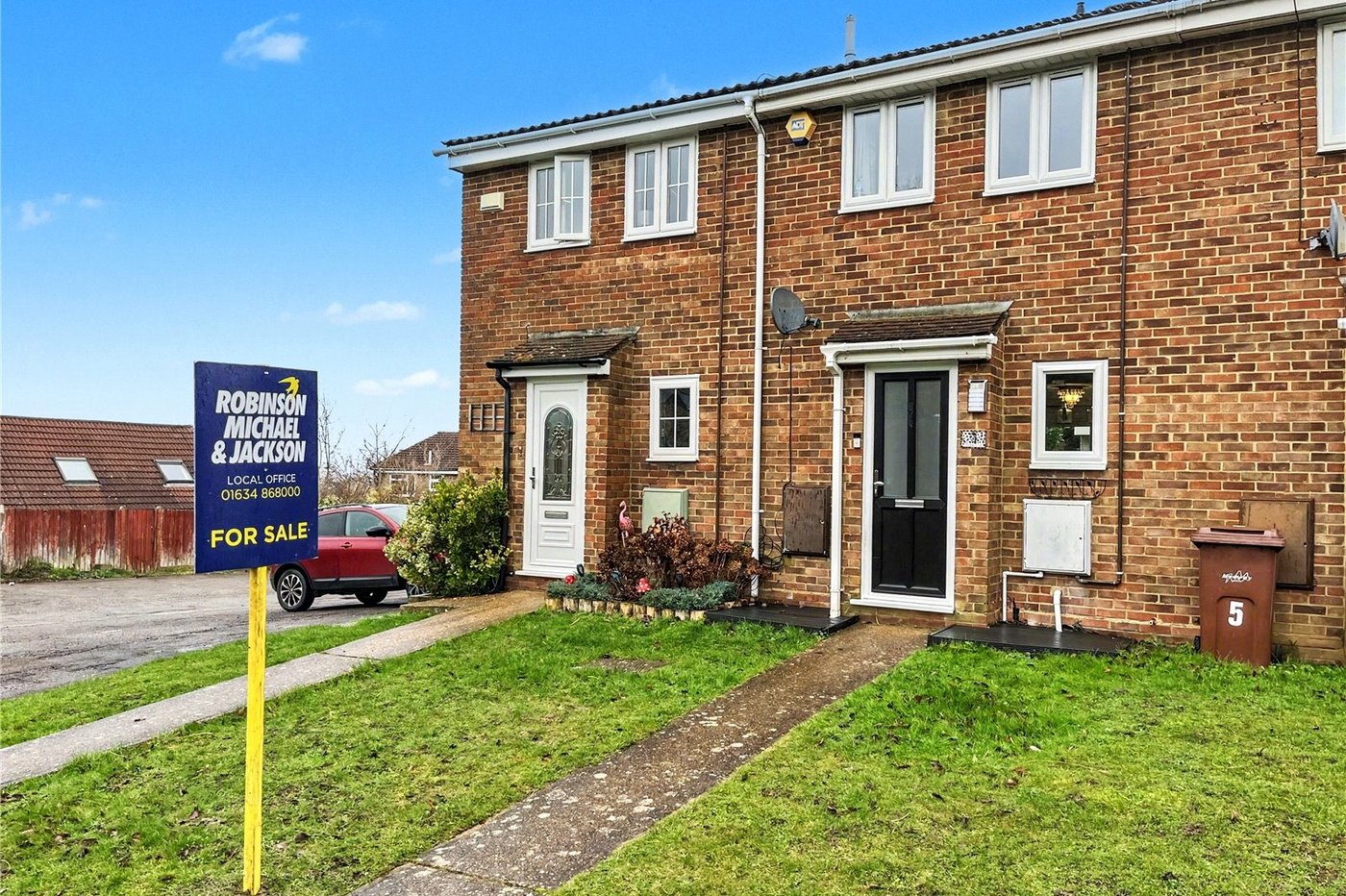 2 bedroom house for sale in Princes Park | Robinson Michael & Jackson