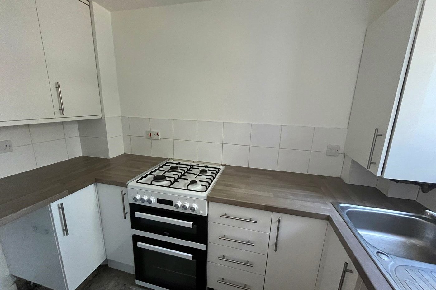 2 bedroom house for sale in Walderslade | Robinson Michael & Jackson