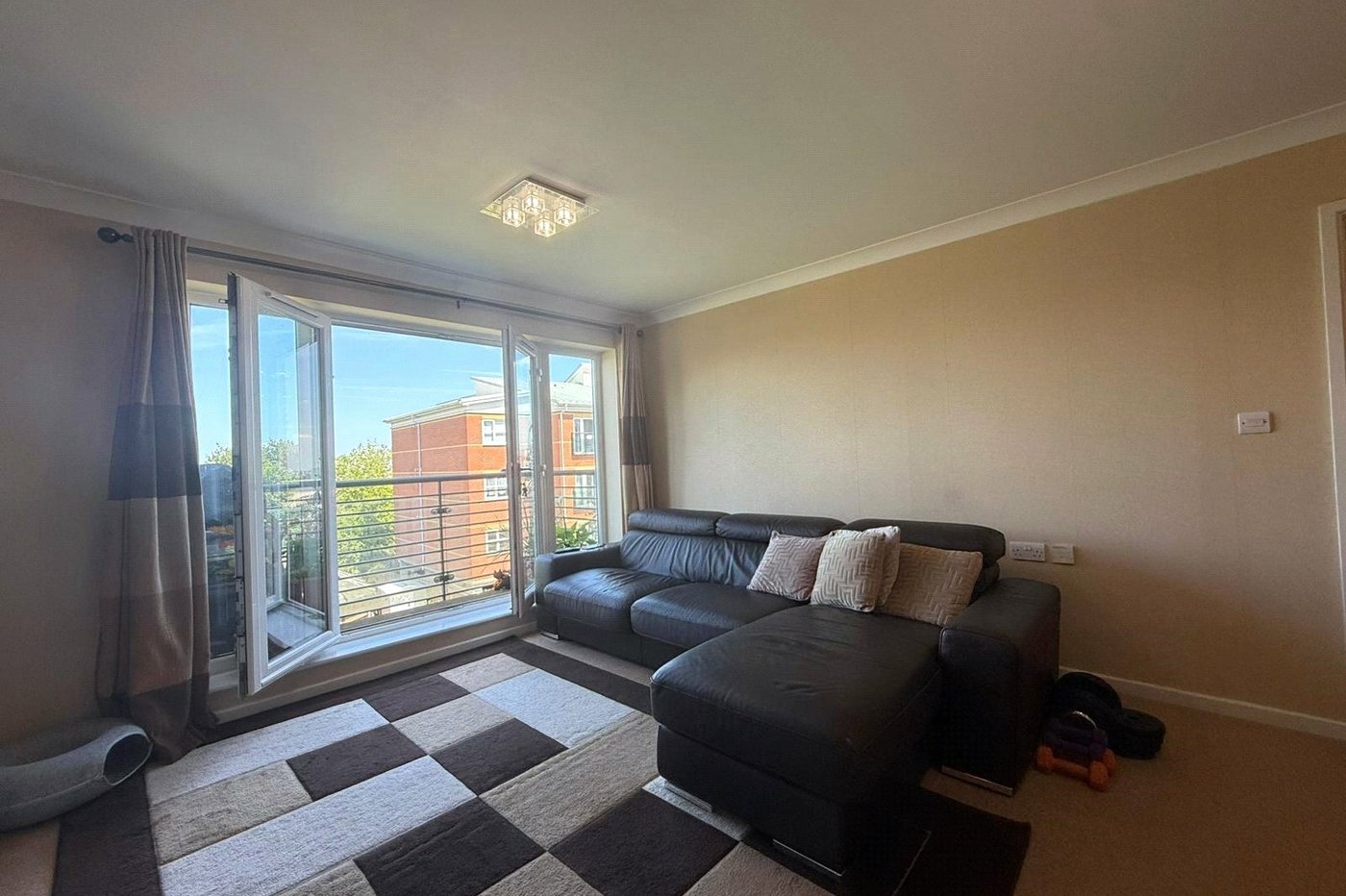 2 bedroom property for sale in South Lawns | Robinson Michael & Jackson