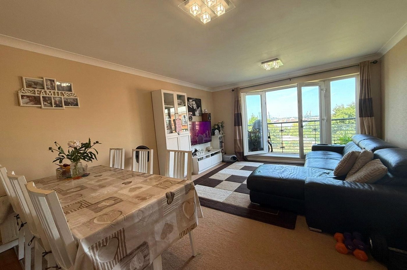 2 bedroom property for sale in South Lawns | Robinson Michael & Jackson