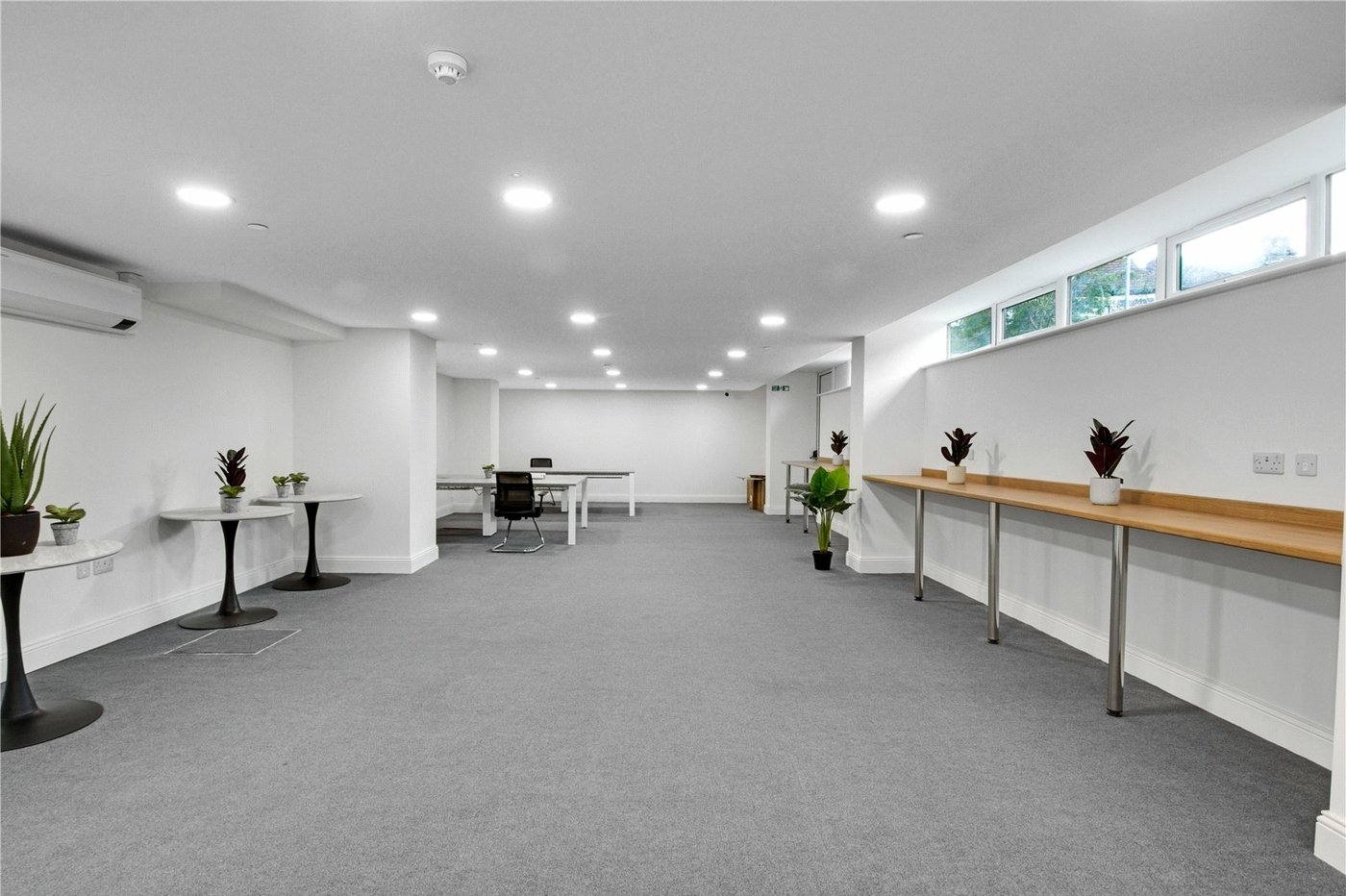 1 bedroom property for sale in New Road | Robinson Michael & Jackson