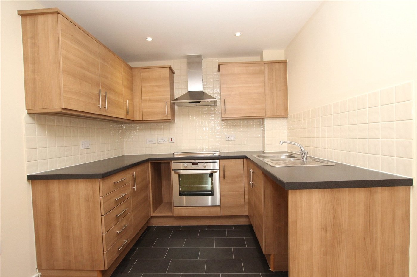 1 bedroom property for sale in Pettacre Close | Robinson Jackson