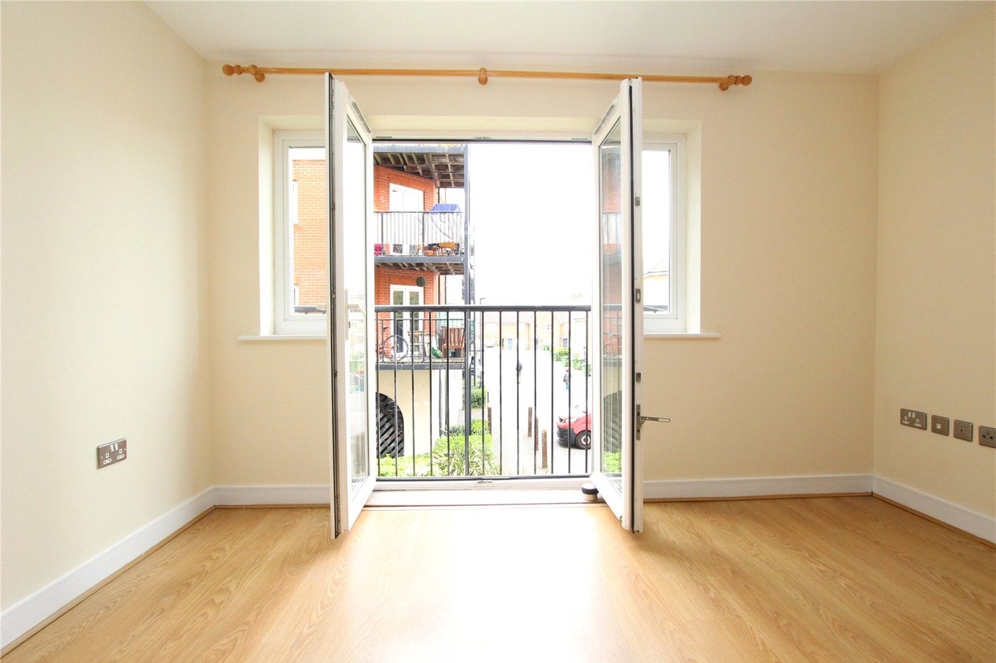 1 bedroom property for sale in Pettacre Close | Robinson Jackson