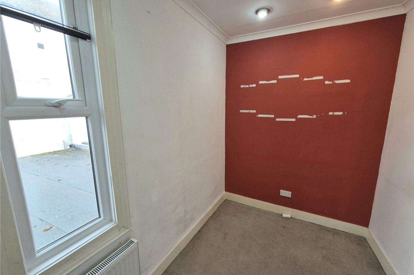 4 bedroom property for sale in High Street | Robinson Jackson