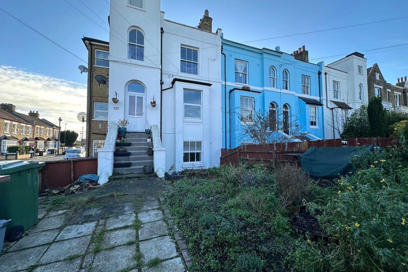 2 bedroom property for sale in 16 Rutland Park | Robinson Jackson