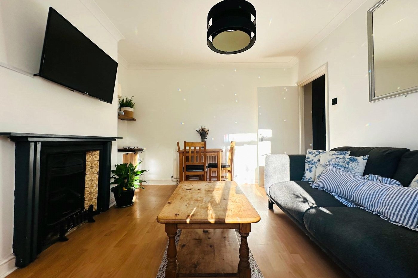 2 bedroom property for sale in 16 Rutland Park | Robinson Jackson