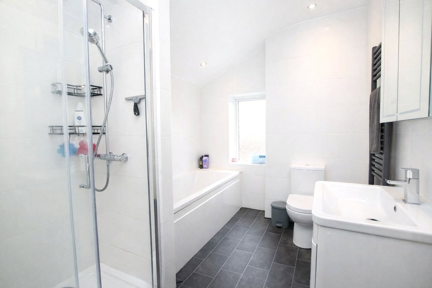 2 bedroom house for sale in Plumstead Common | Robinson Jackson