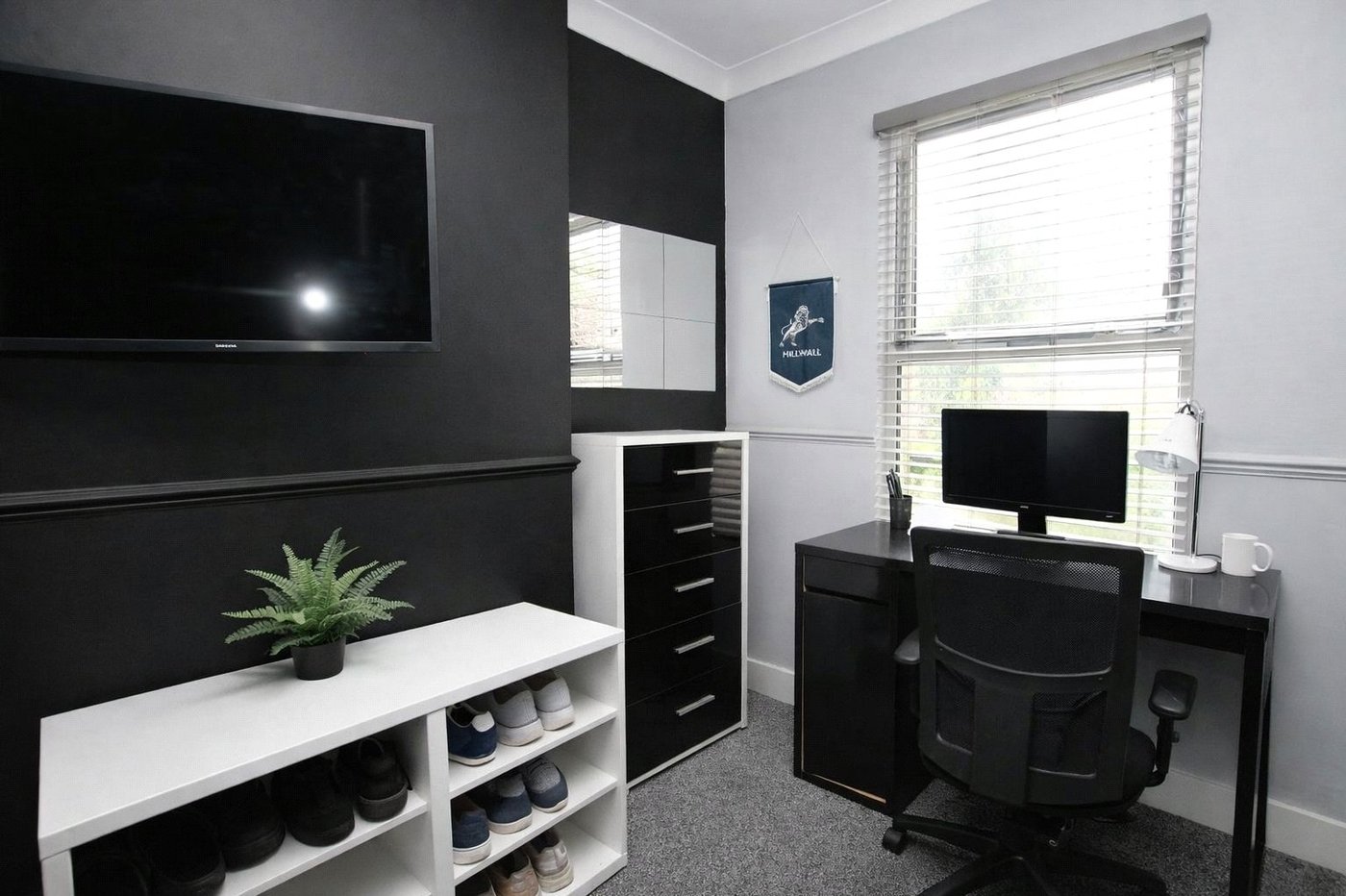 2 bedroom house for sale in Plumstead Common | Robinson Jackson