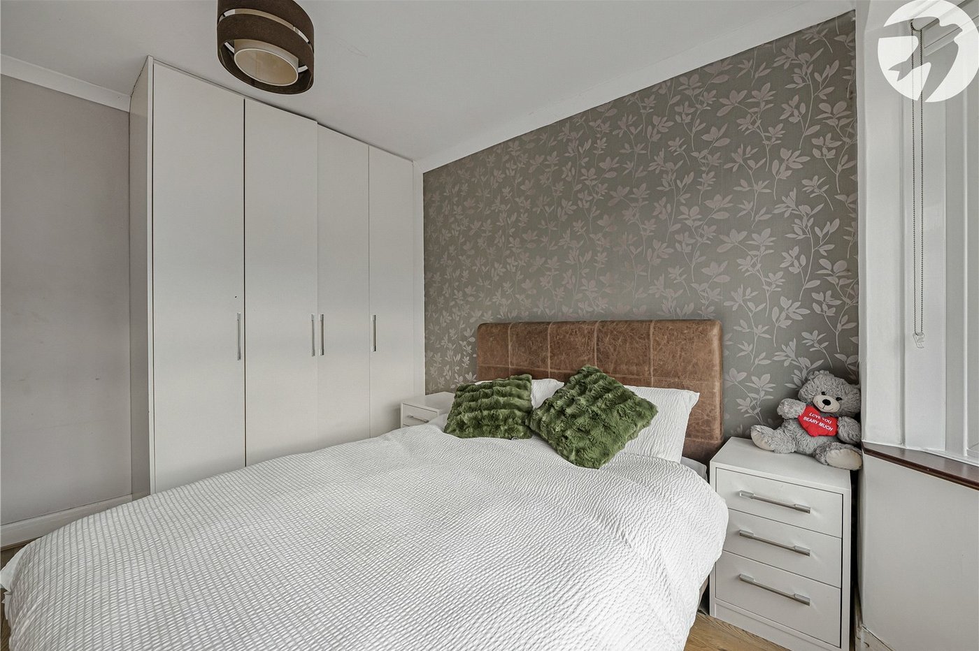 4 bedroom house for sale in Dartford | Robinson Jackson