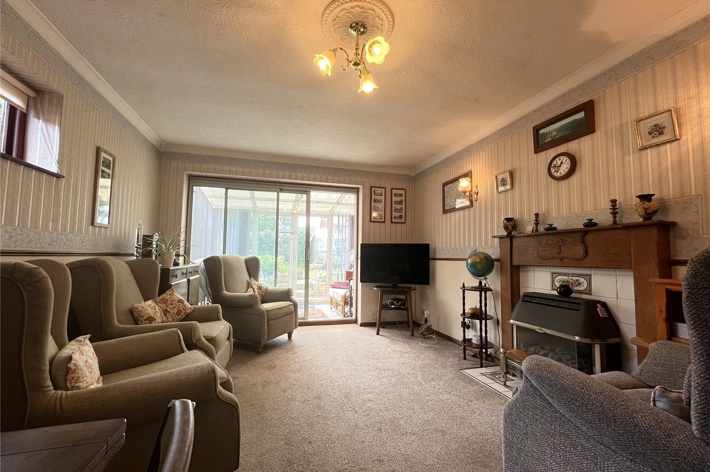 2 bedroom bungalow for sale in Lordswood | Robinson Michael & Jackson