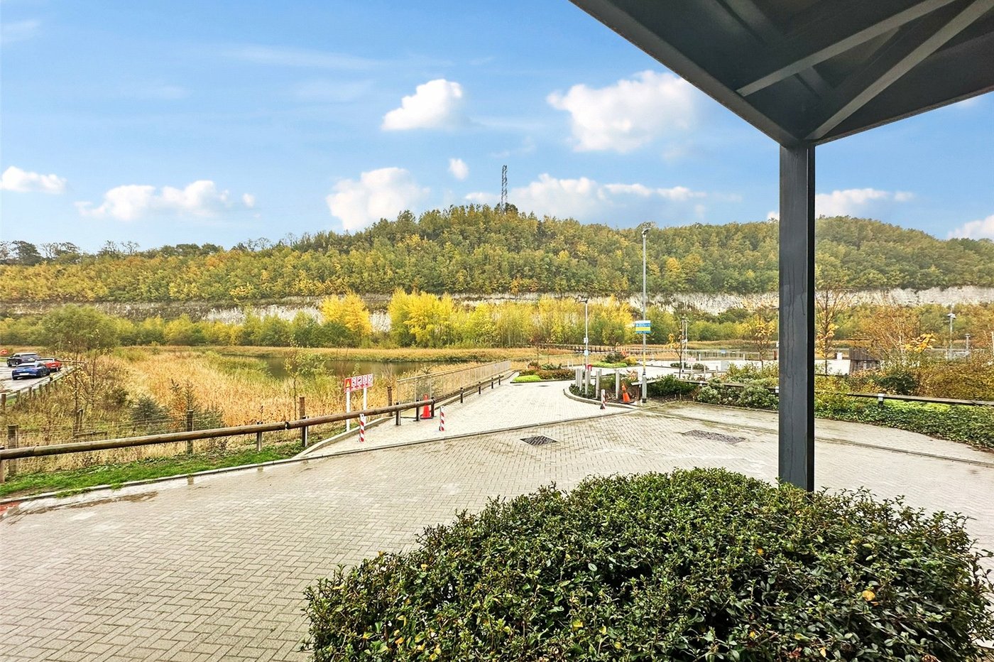 2 bedroom property for sale in Castle Hill | Robinson Jackson