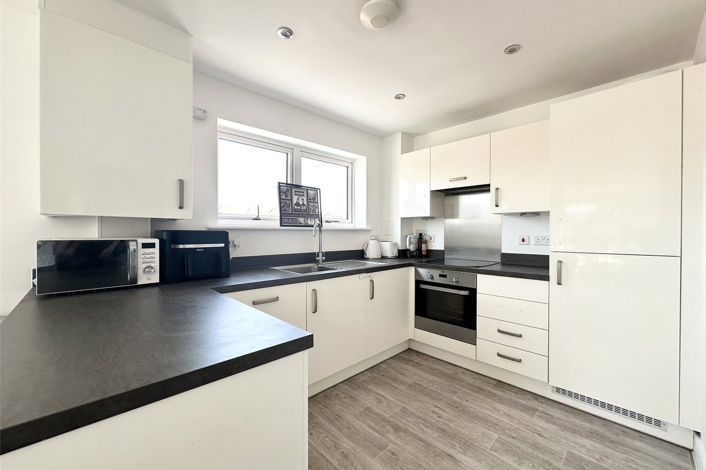 1 bedroom property for sale in Castle Hill | Robinson Jackson