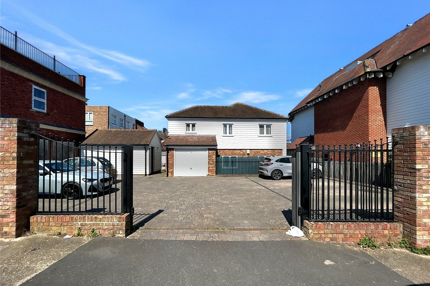 2 bedroom property for sale in Sidcup | Robinson Jackson