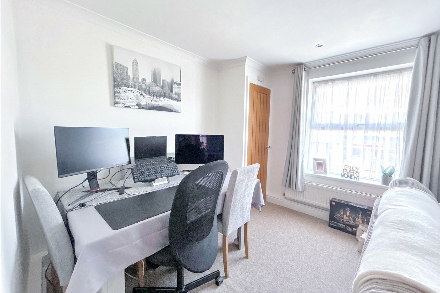 2 bedroom property for sale in Sidcup | Robinson Jackson
