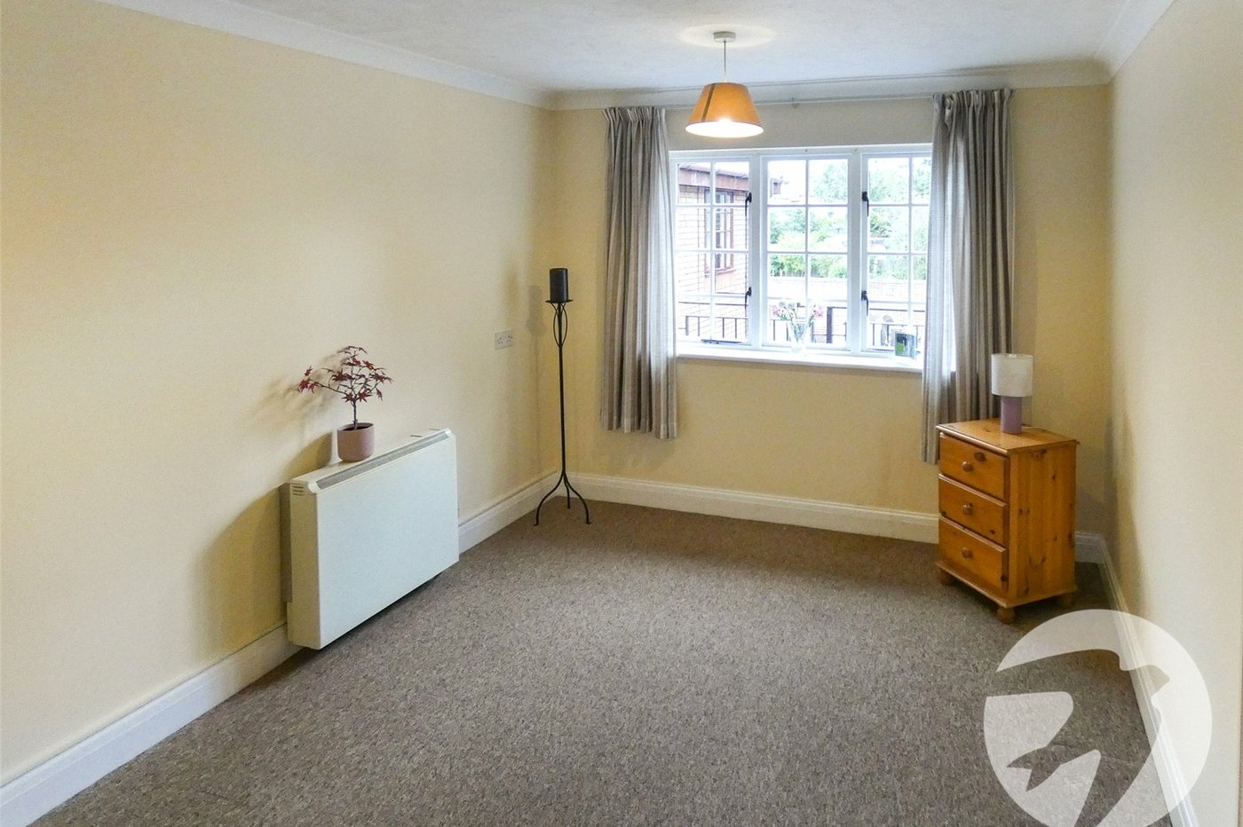 2 bedroom property for sale in London | Robinson Jackson