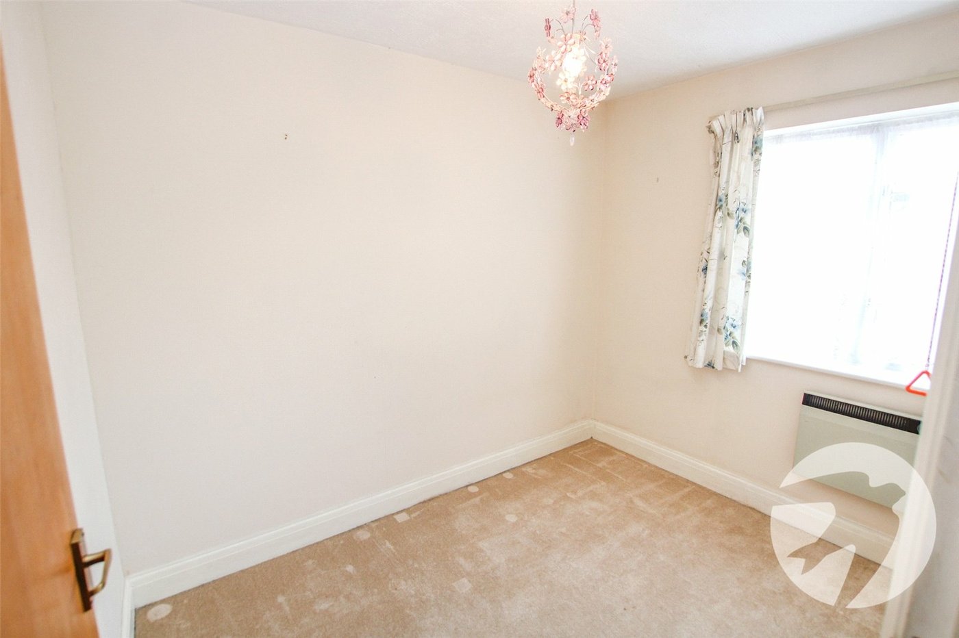 2 bedroom property for sale in London | Robinson Jackson